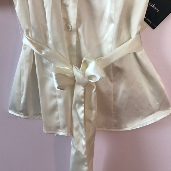 Satin Ruffled Short Sleeved Blouse - Picture 3 of 8